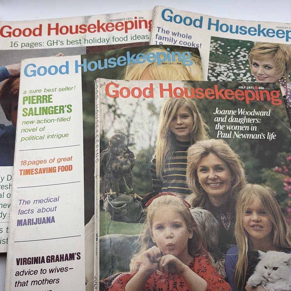 Lot 1971 Good HousekeepingGoldie HawnJoanne Woodward Sandy Duncan Shirly Jones
